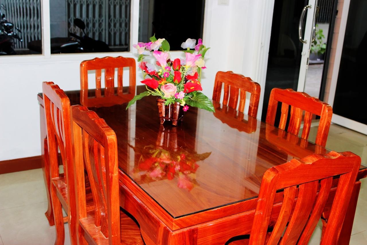 Home Base Hostel (Adults Only) Bangkok Exterior photo