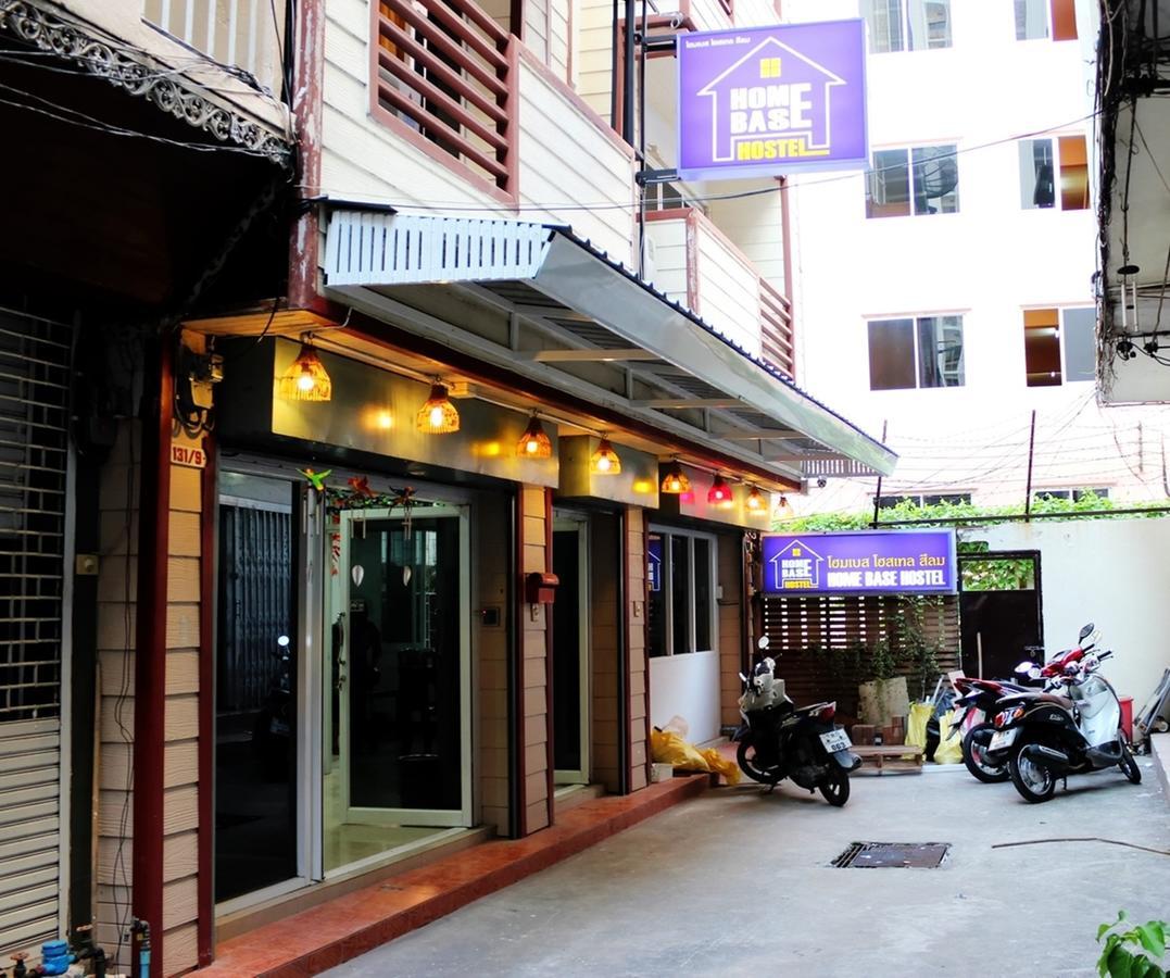 Home Base Hostel (Adults Only) Bangkok Exterior photo